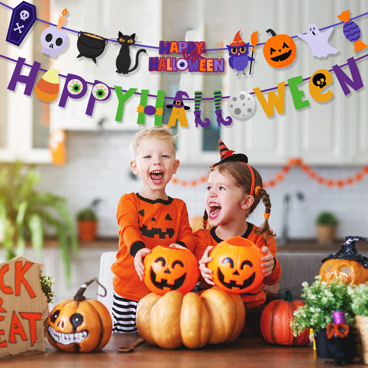 Paper Halloween pumpkin party banner
